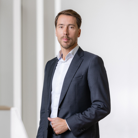 Uw aanspreekpunt mr. R. (Ronald) Klarus